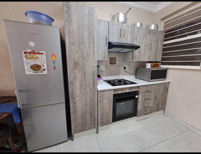 2 BEDROOM TOWNHOUSE FOR SALE IN NEW REDRUTH